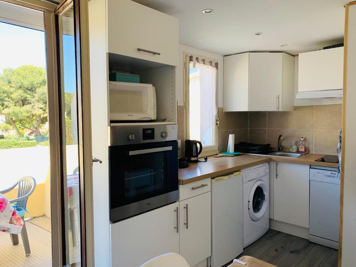 Residence La Pinede Груисан Екстериор снимка